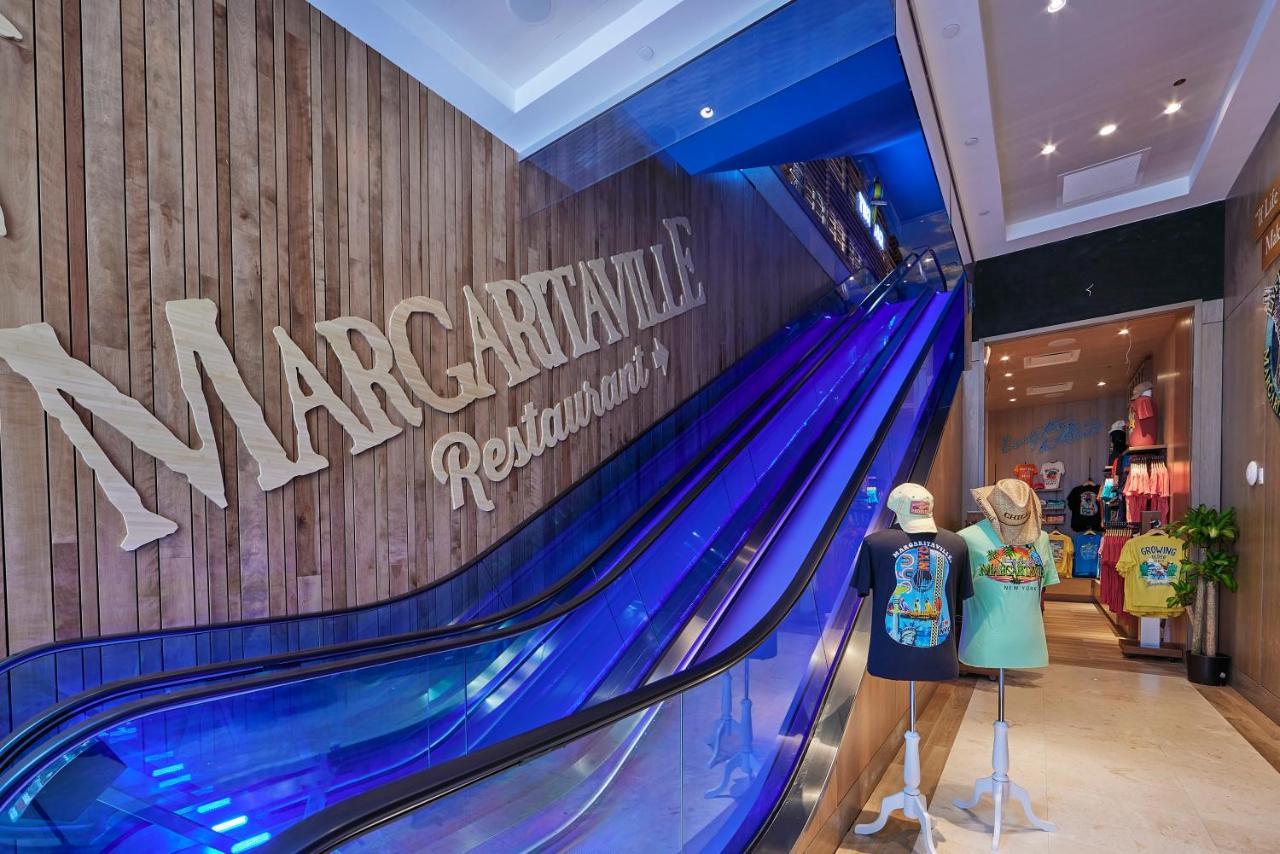 Margaritaville Times Square Hotel 4*