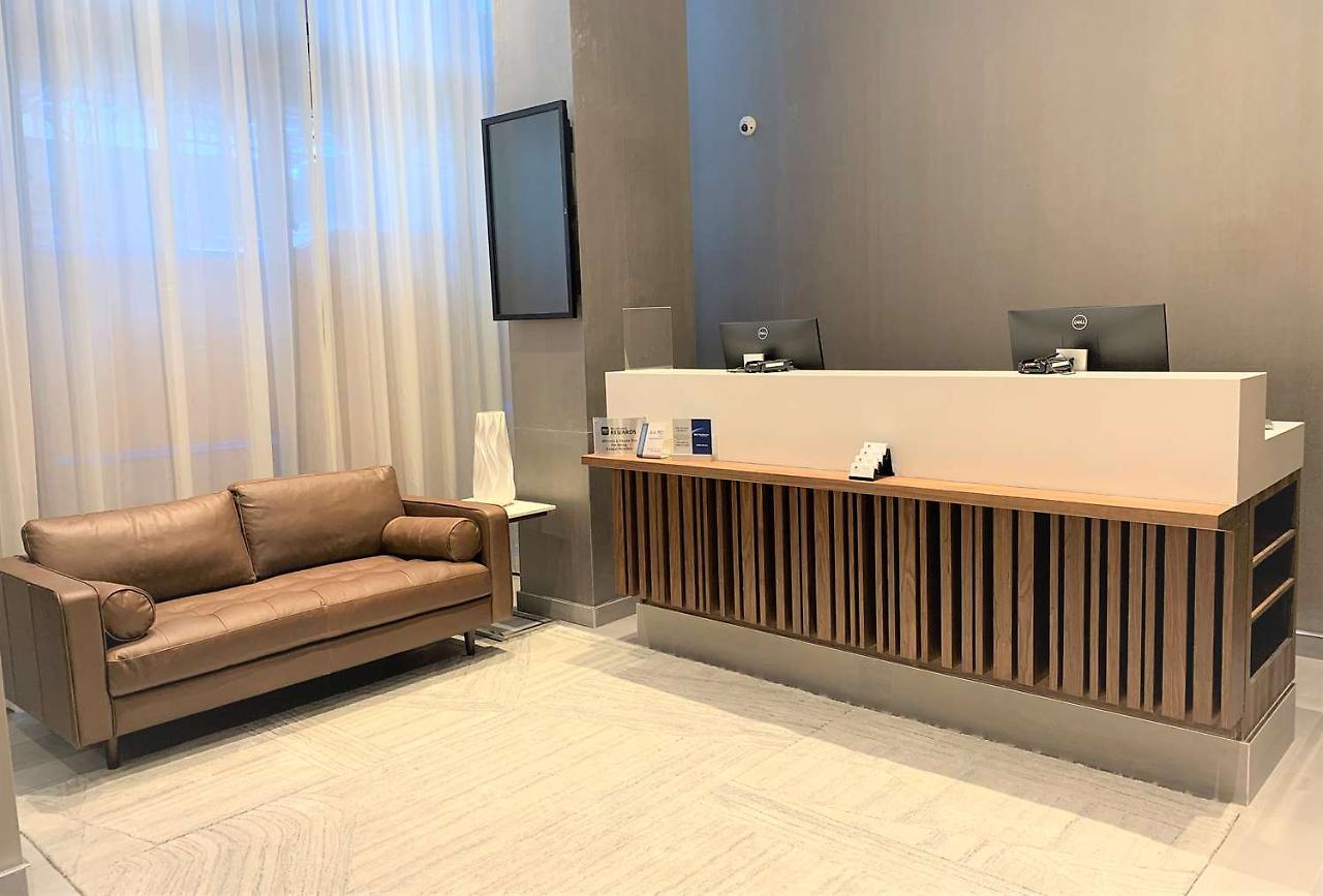 Western Premier Empire State Hotel 3*