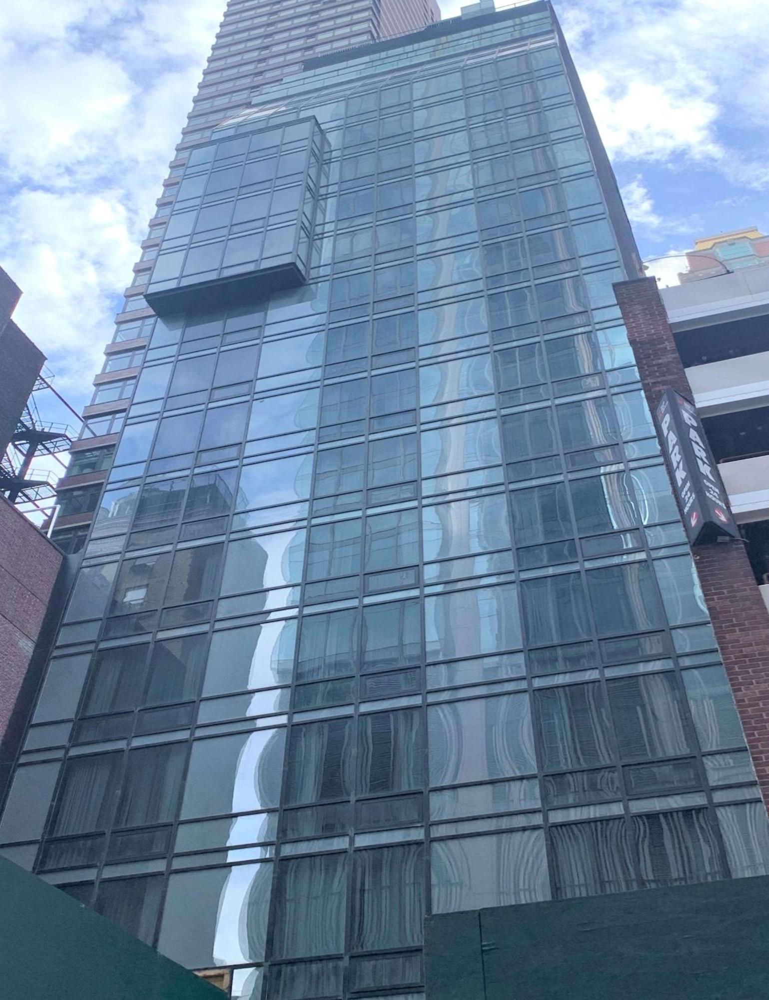 Hotel Western Premier Empire State 3*