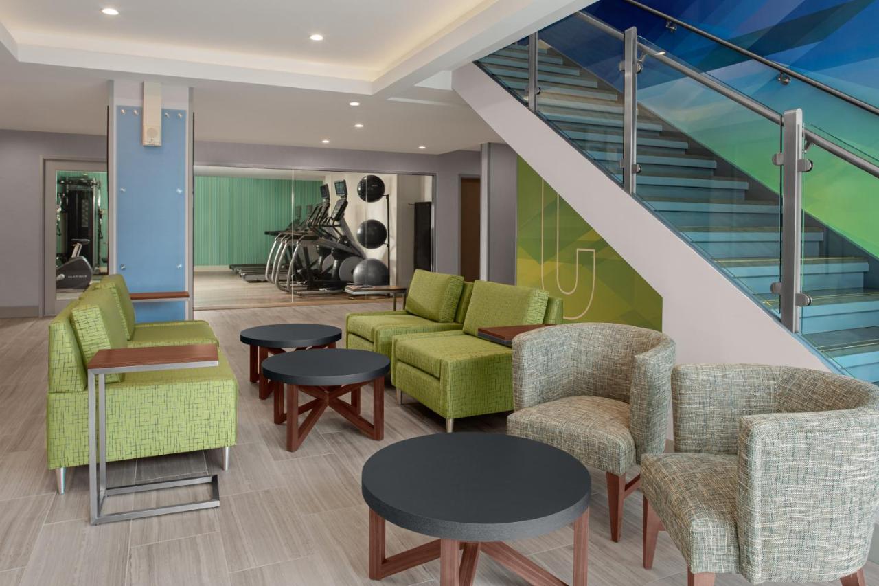 Express & Woodside Laguardia Airport Hotel New York