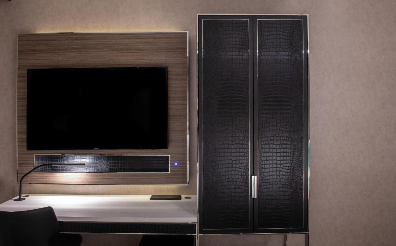 Aliz Times Square 4*