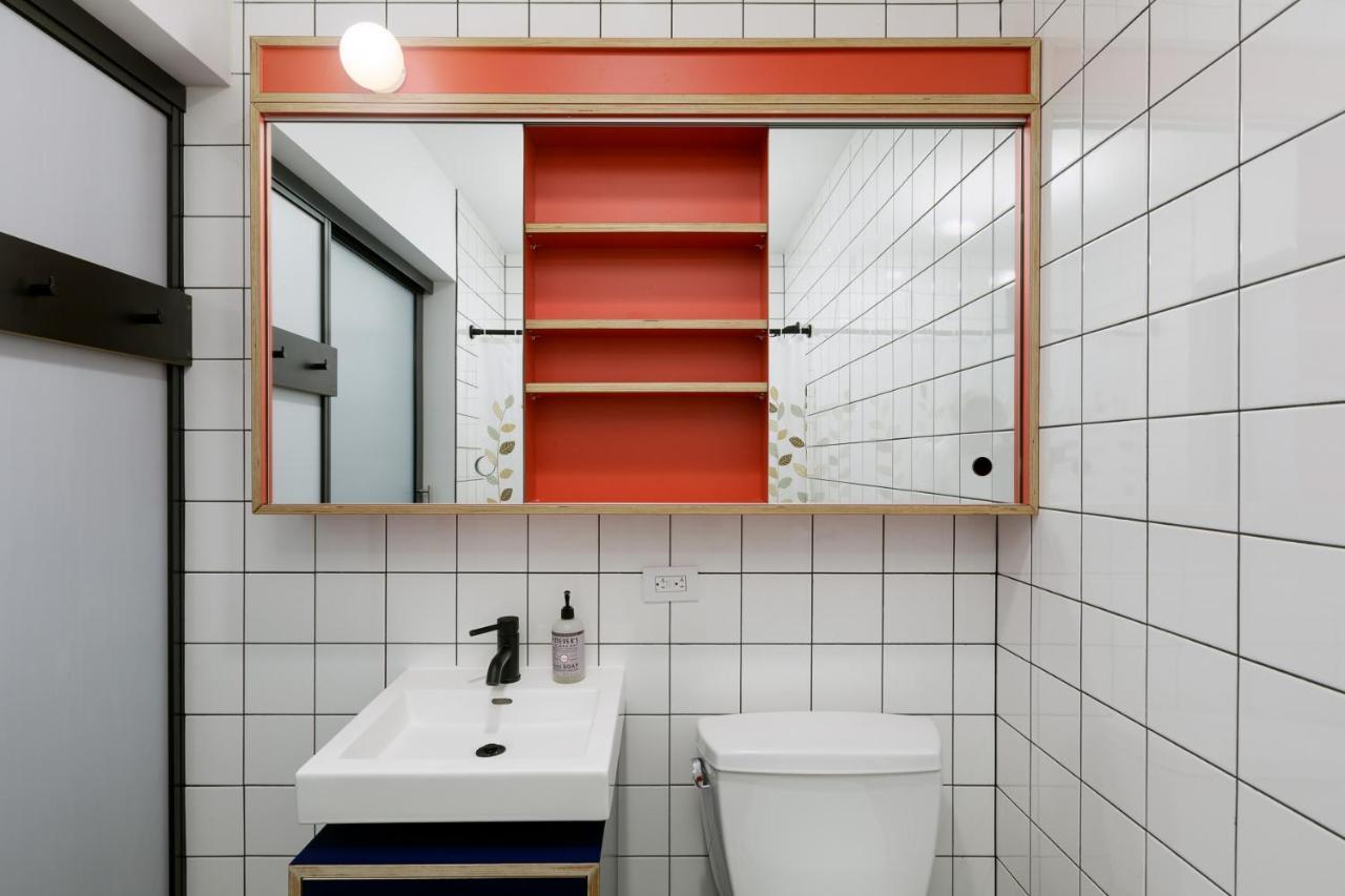 Placemakr Street 4*