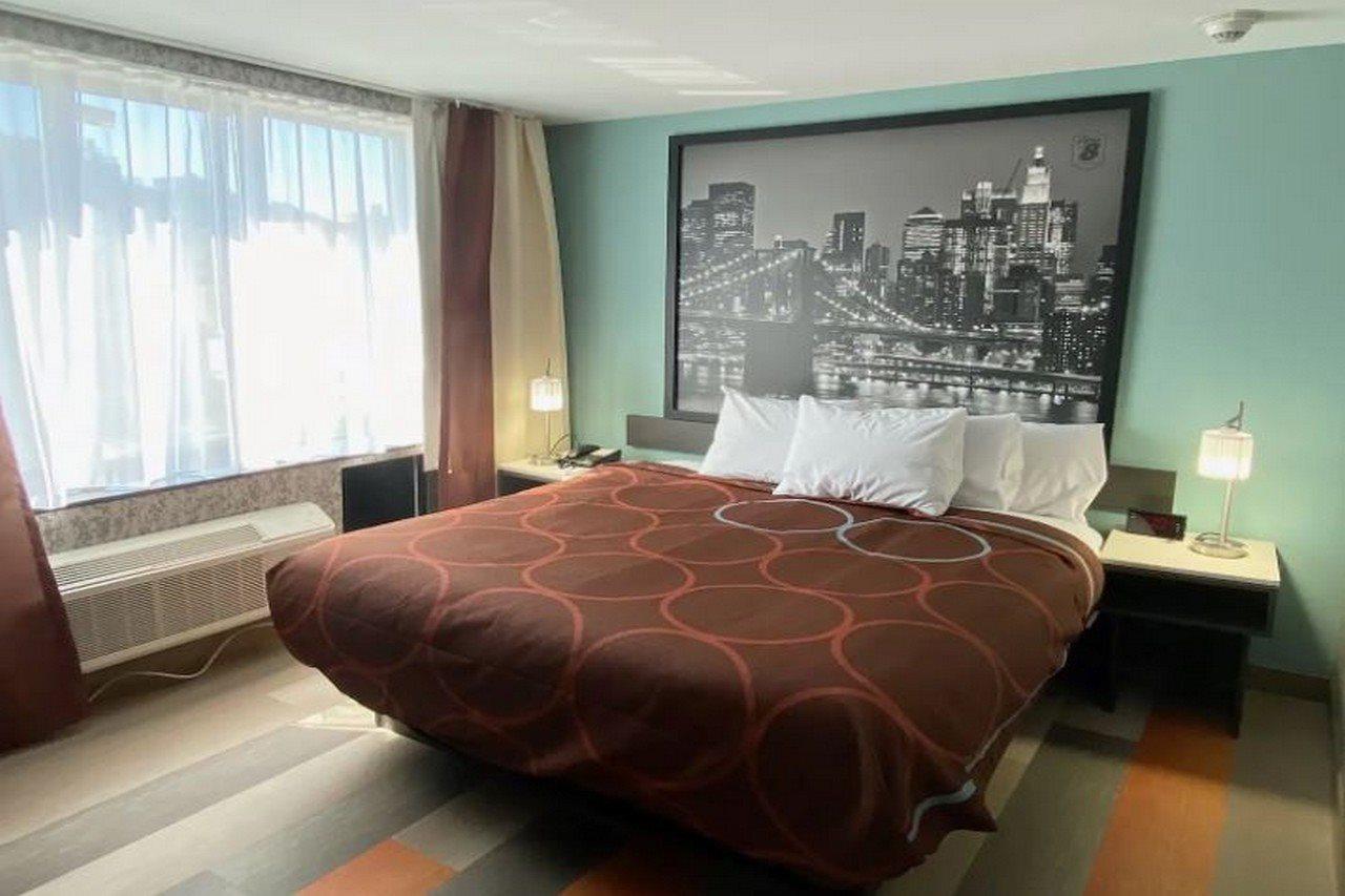 Hotel Super 8 By Wyndham Brooklyn Williamsburg