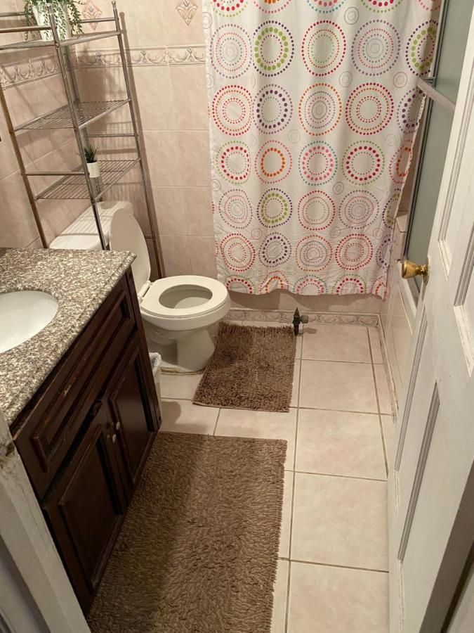 Guest house A Lavish In Queens New York