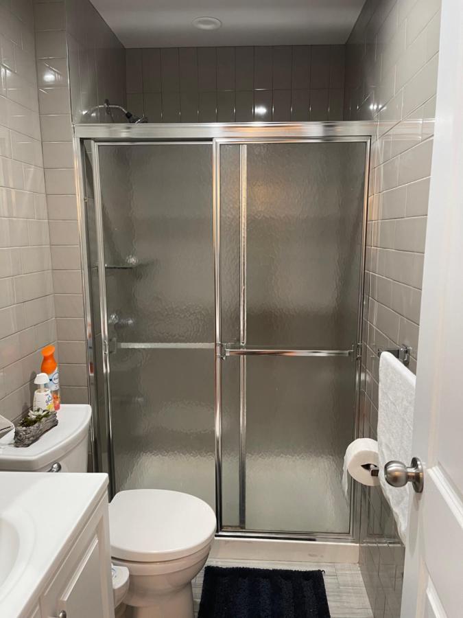 Privatunterkunft Lovely And Comfort 10 Min Lga,20 Min Manhattan