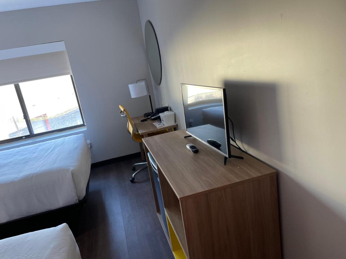 Hotel Days & By Wyndham Jamaica Jfk Airport New York