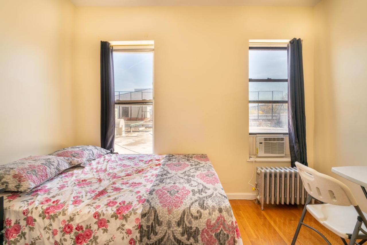 Guest house Empire Blvd