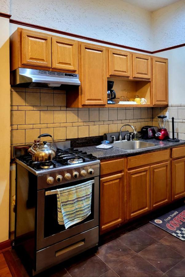 Brownstone Beauty Apartment New York