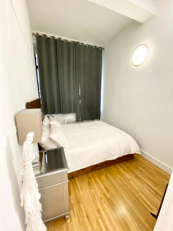 Luxury Apartments Next To Times Square * New York