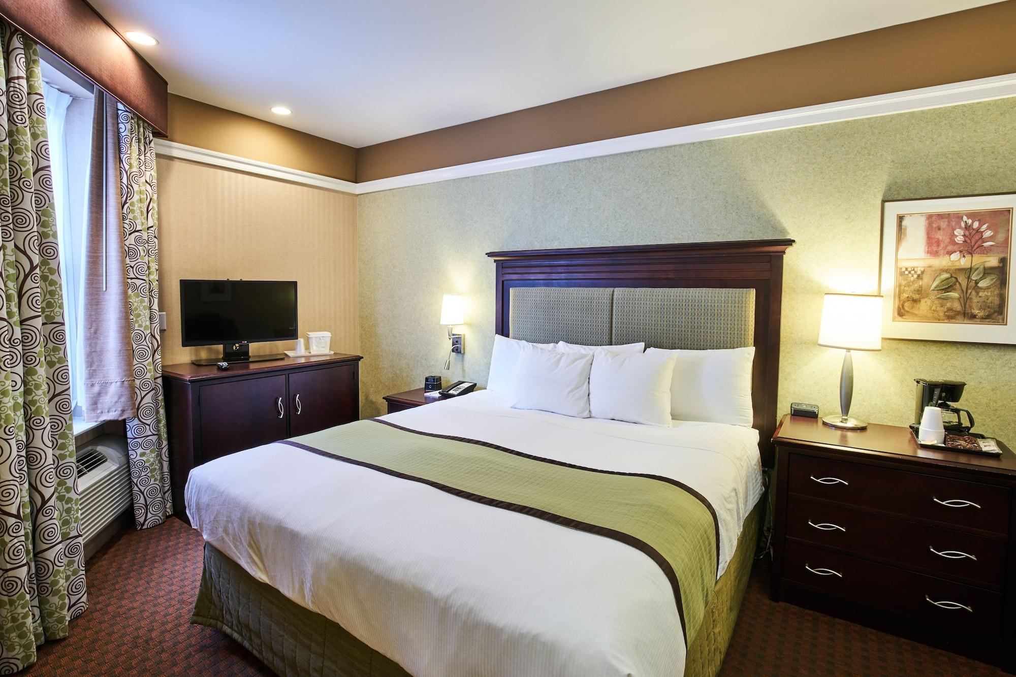 46 Times Square Hotel