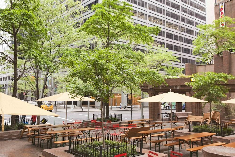 Hyatt Centric Street Hotel