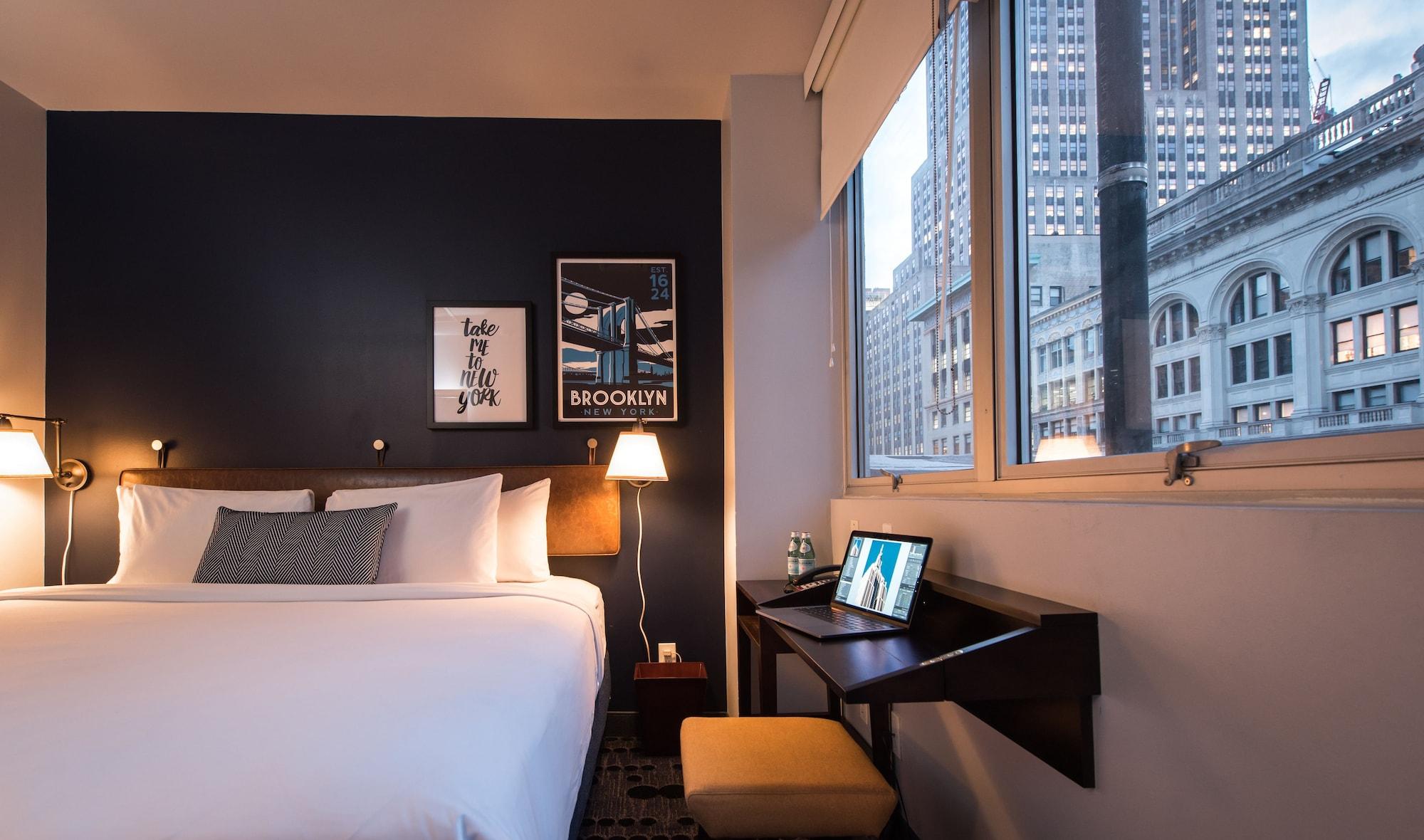 U Fifth Avenue, Empire State Building New York