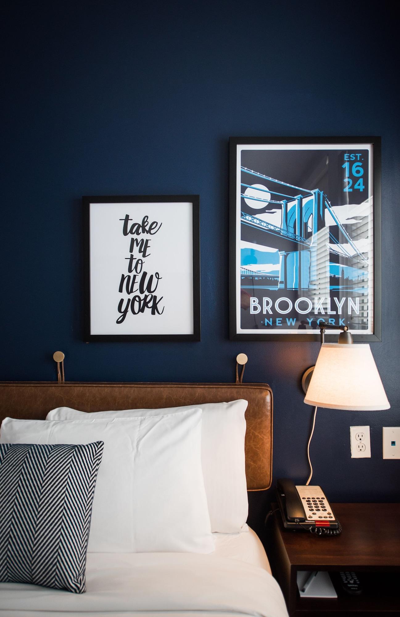 U Fifth Avenue, Empire State Building