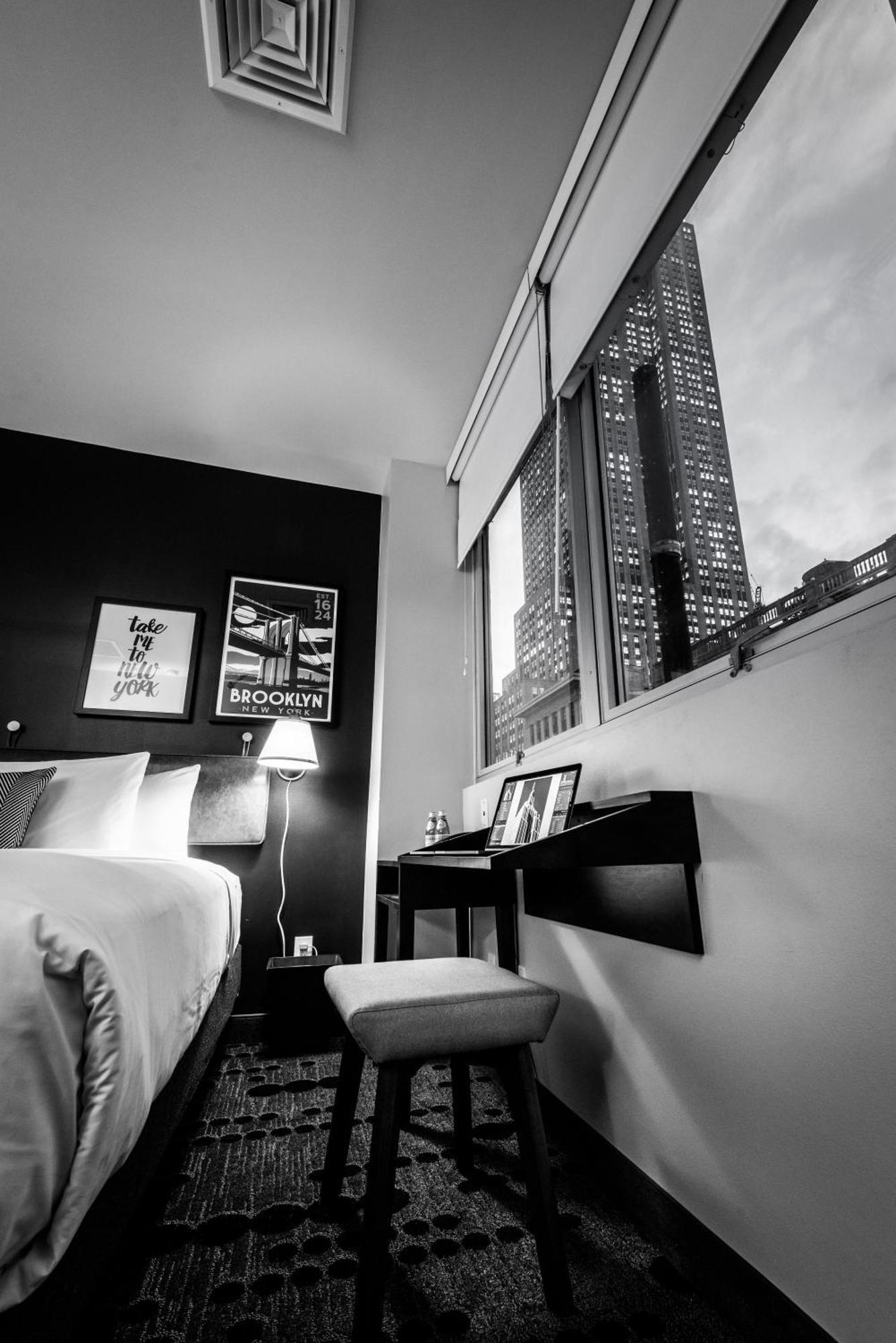 U Fifth Avenue, Empire State Building New York