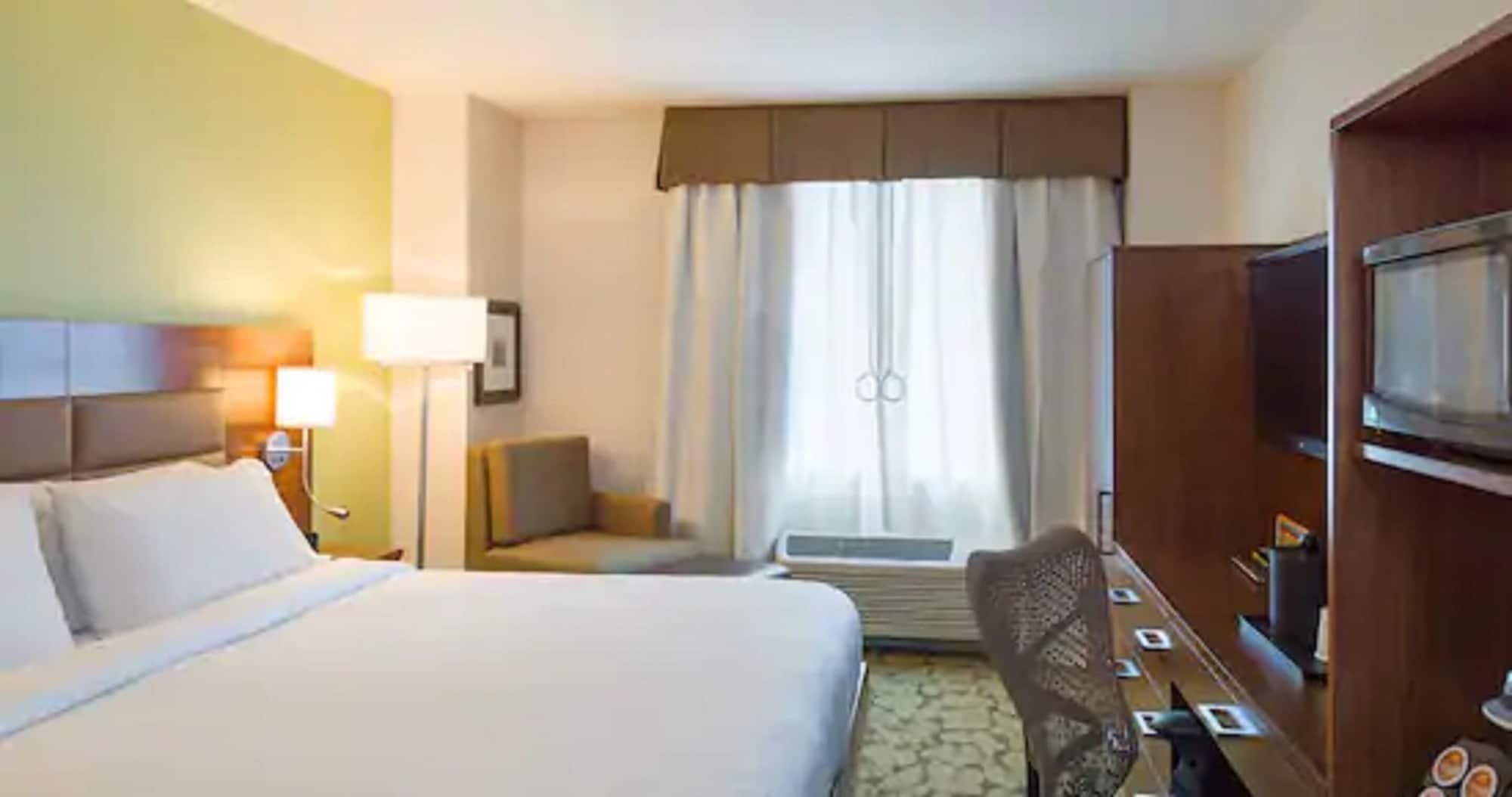 Hilton Garden Manhattan Midtown East Hotel