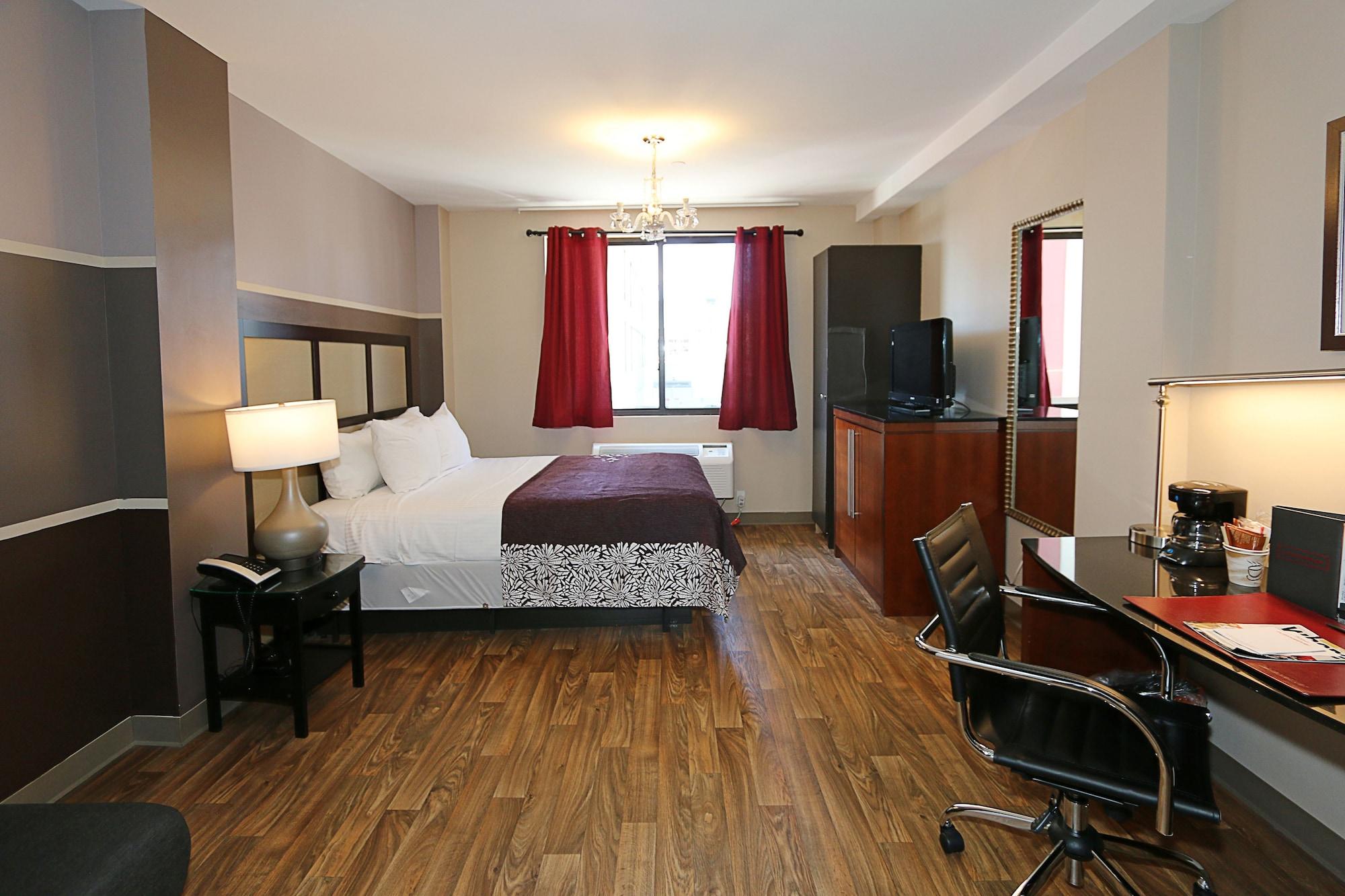 Vetiver / Manhattan Skyline Hotel 3*