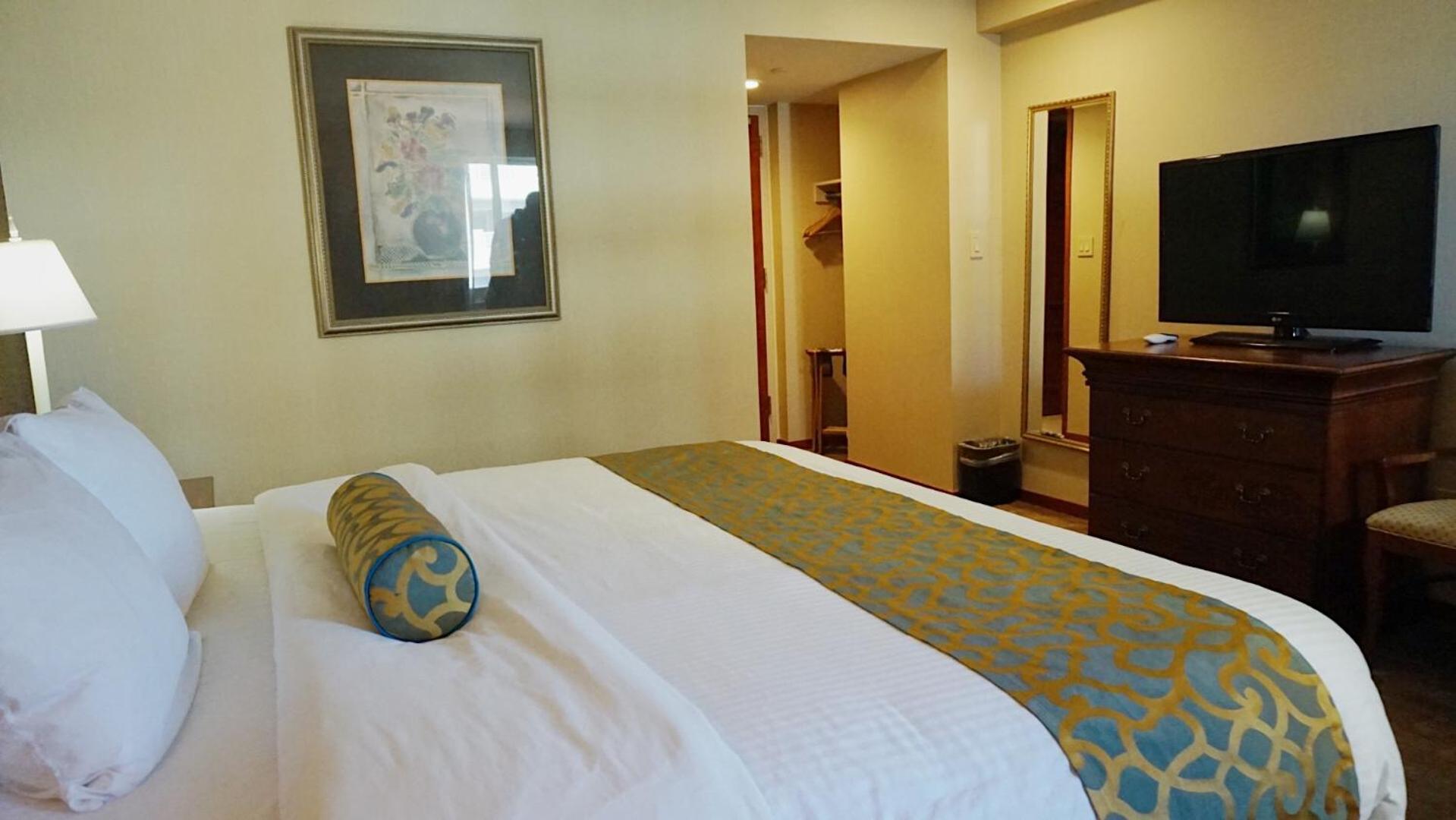 Western Queens Court Hotel