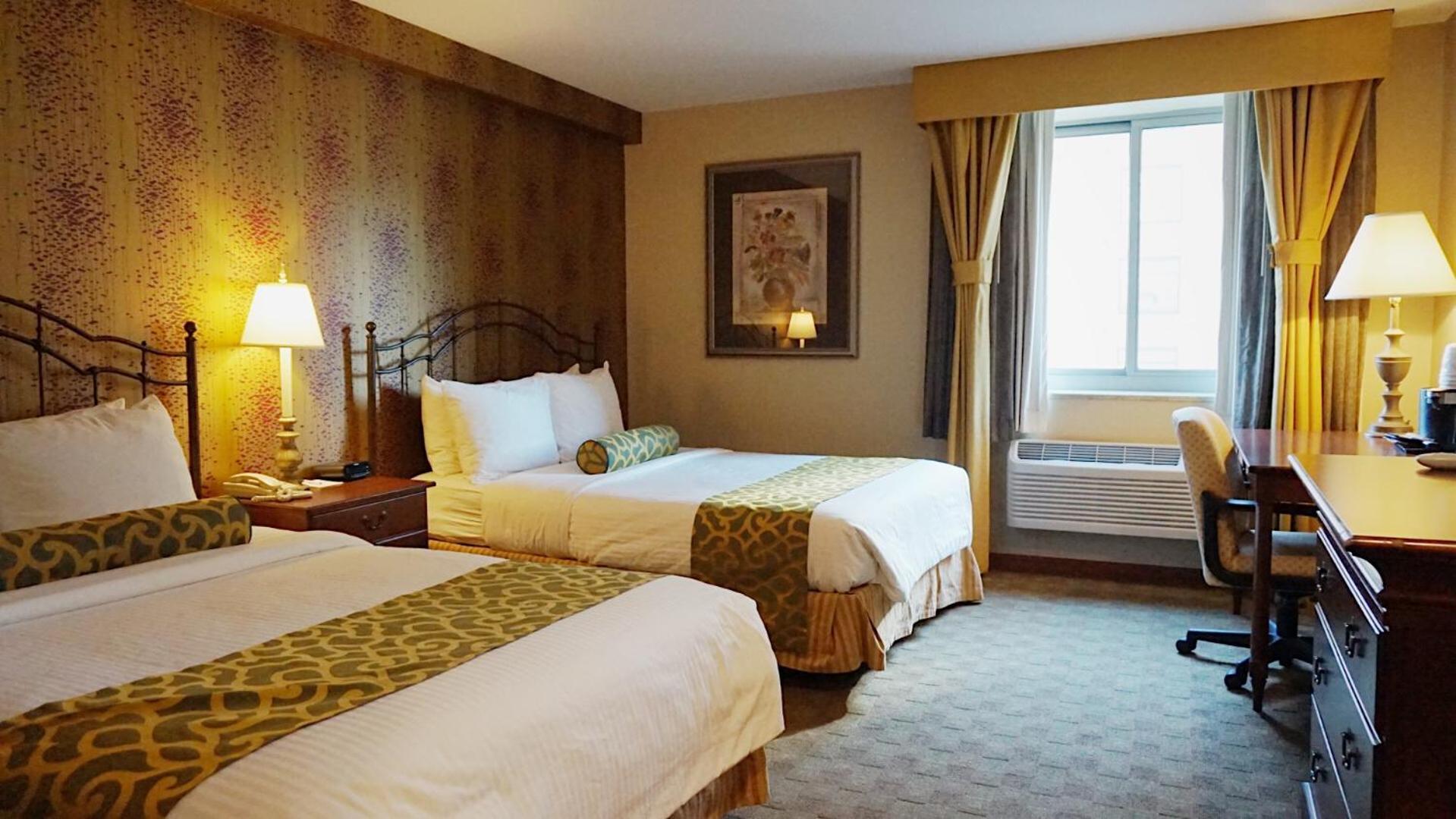 Western Queens Court 3* New York