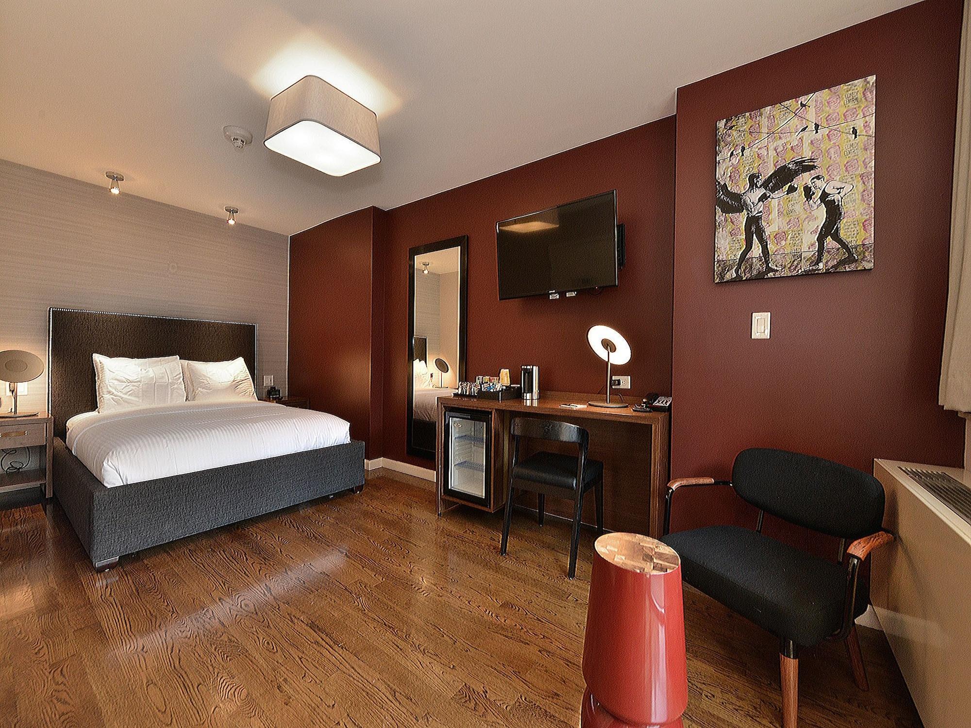 32 32 Hotel 4*