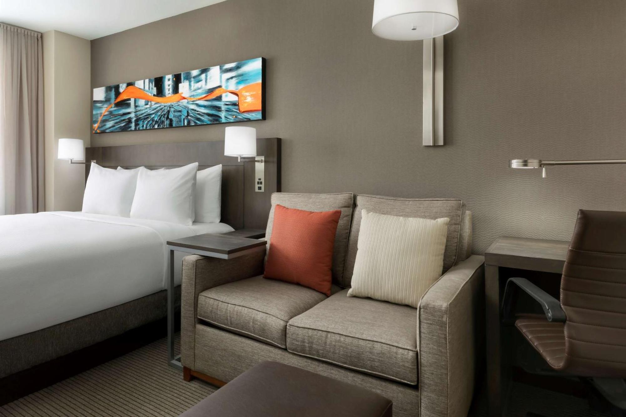 Hyatt Place - Times Square 4*