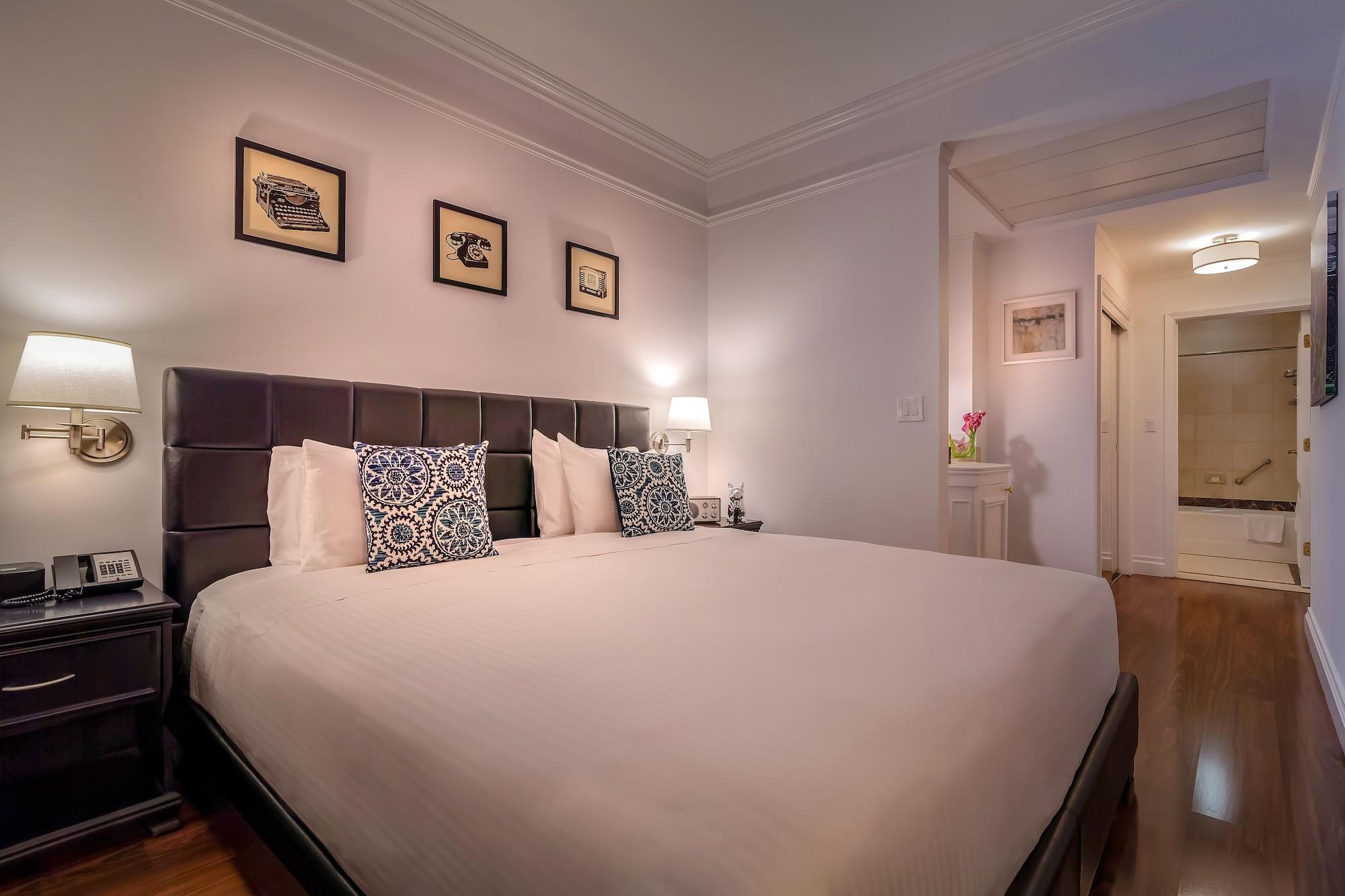 Hotel Avalon