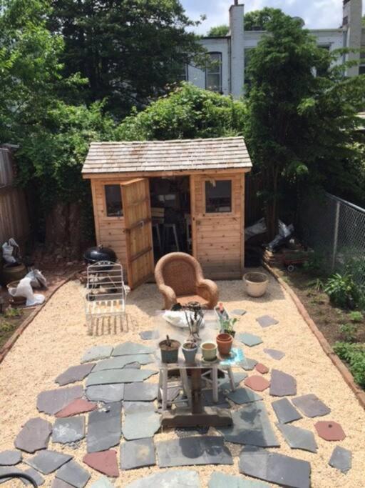 Artsy Elegant 4-Br Townhouse Quiet Brooklyn Block