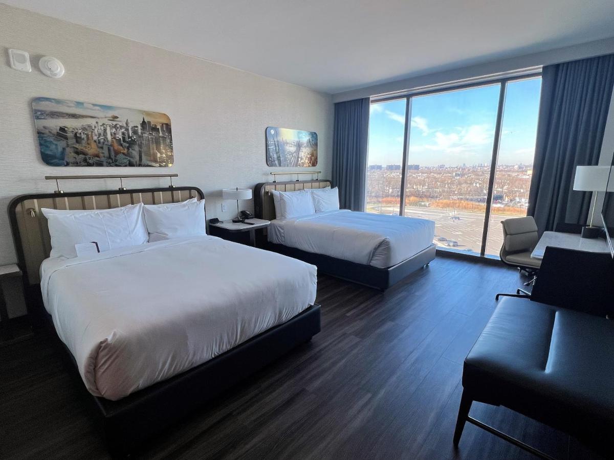 Hotel Hyatt Regency Jfk Airport At World 4*