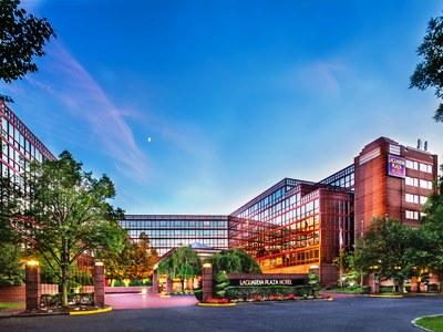 Doubletree By Hilton New York-laguardia Hotel