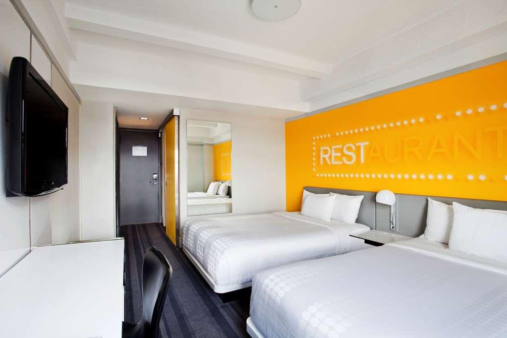 Row Nyc At Times Square