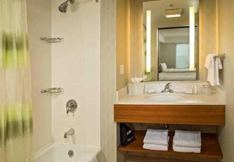 Springhill By Marriott Laguardia Airport Hotel New York