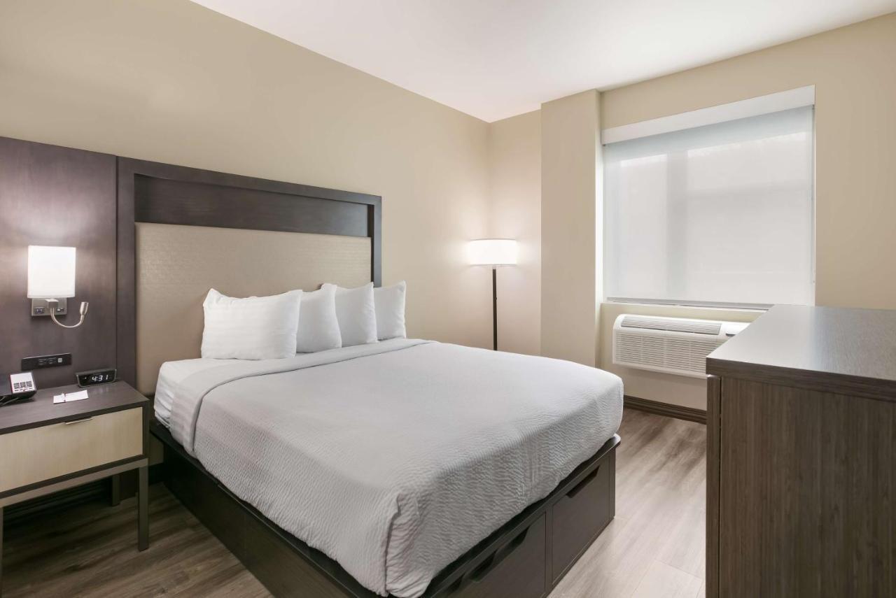 Hotel Western Executive Residency Bronx 3*