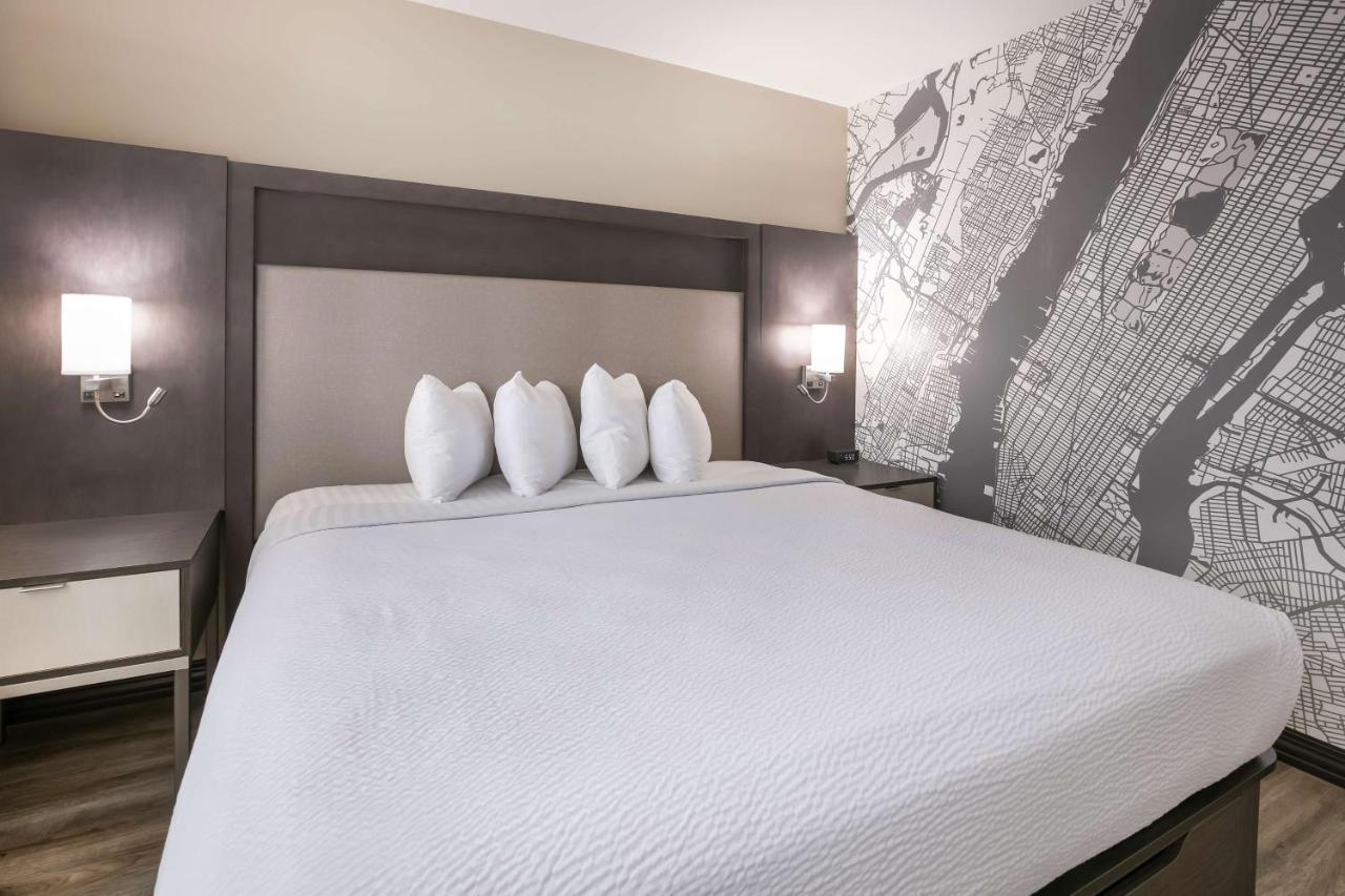 Hotel Western Executive Residency Bronx 3*