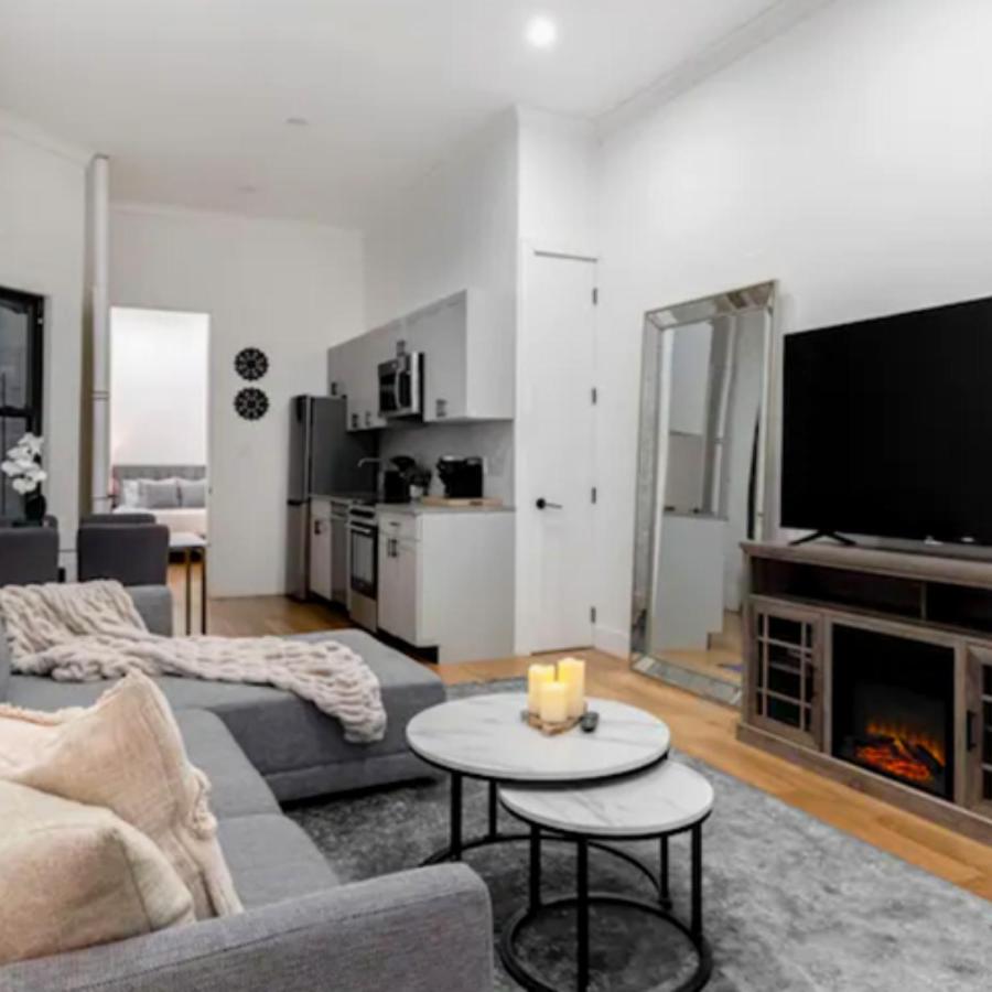 Modern With Strategic Location In Apartment *