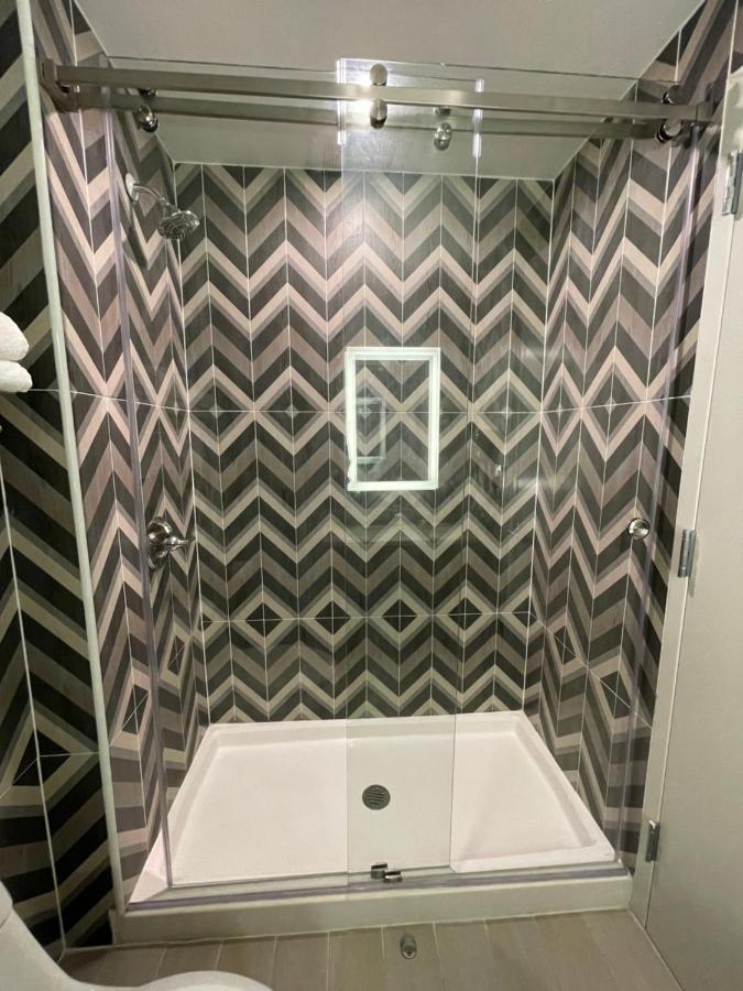 Hotel Super 8 By Wyndham Brooklyn Williamsburg