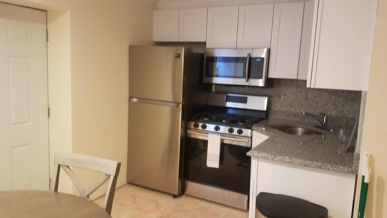1118-quality Cribs Duplex * New York