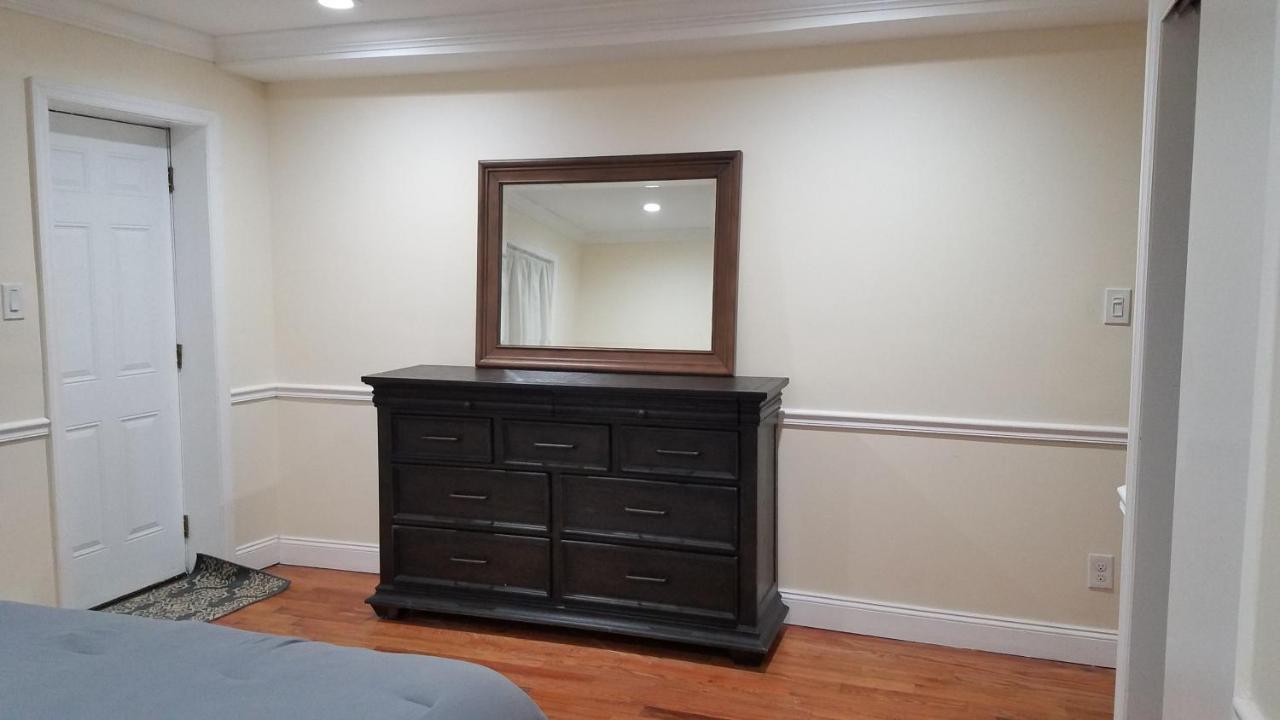 1118-quality Cribs Duplex * New York