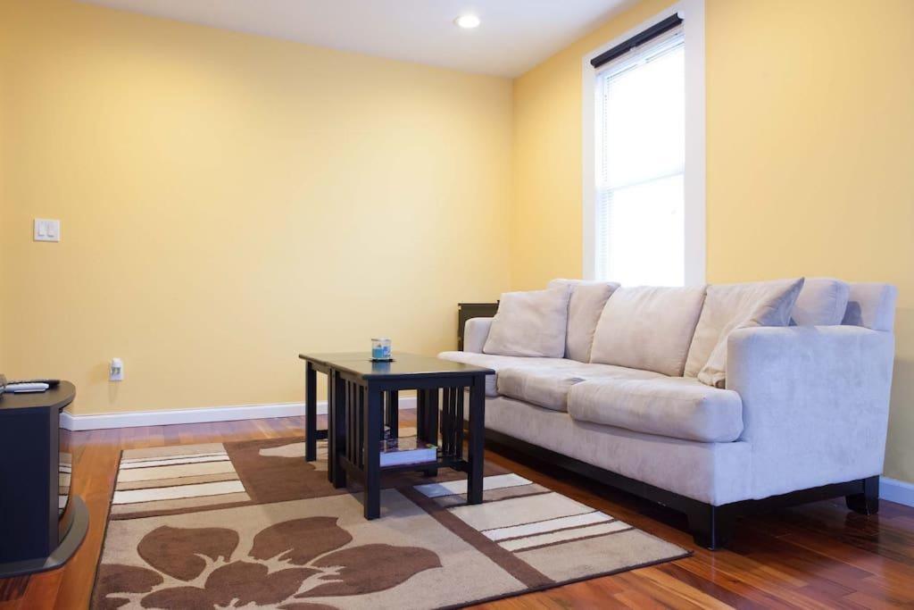 Maspeth House Privatunterkunft New York