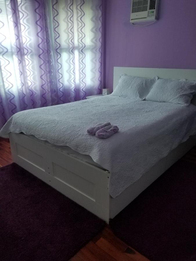 Privatunterkunft Maspeth House *