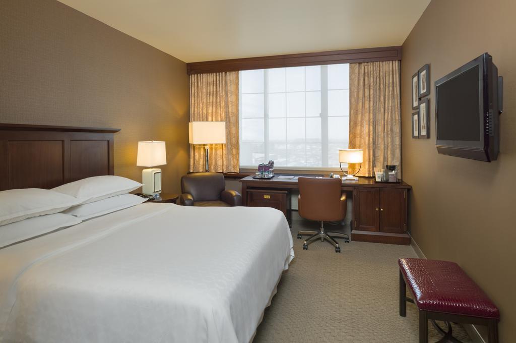 Sheraton Jfk Airport Hotel 3*