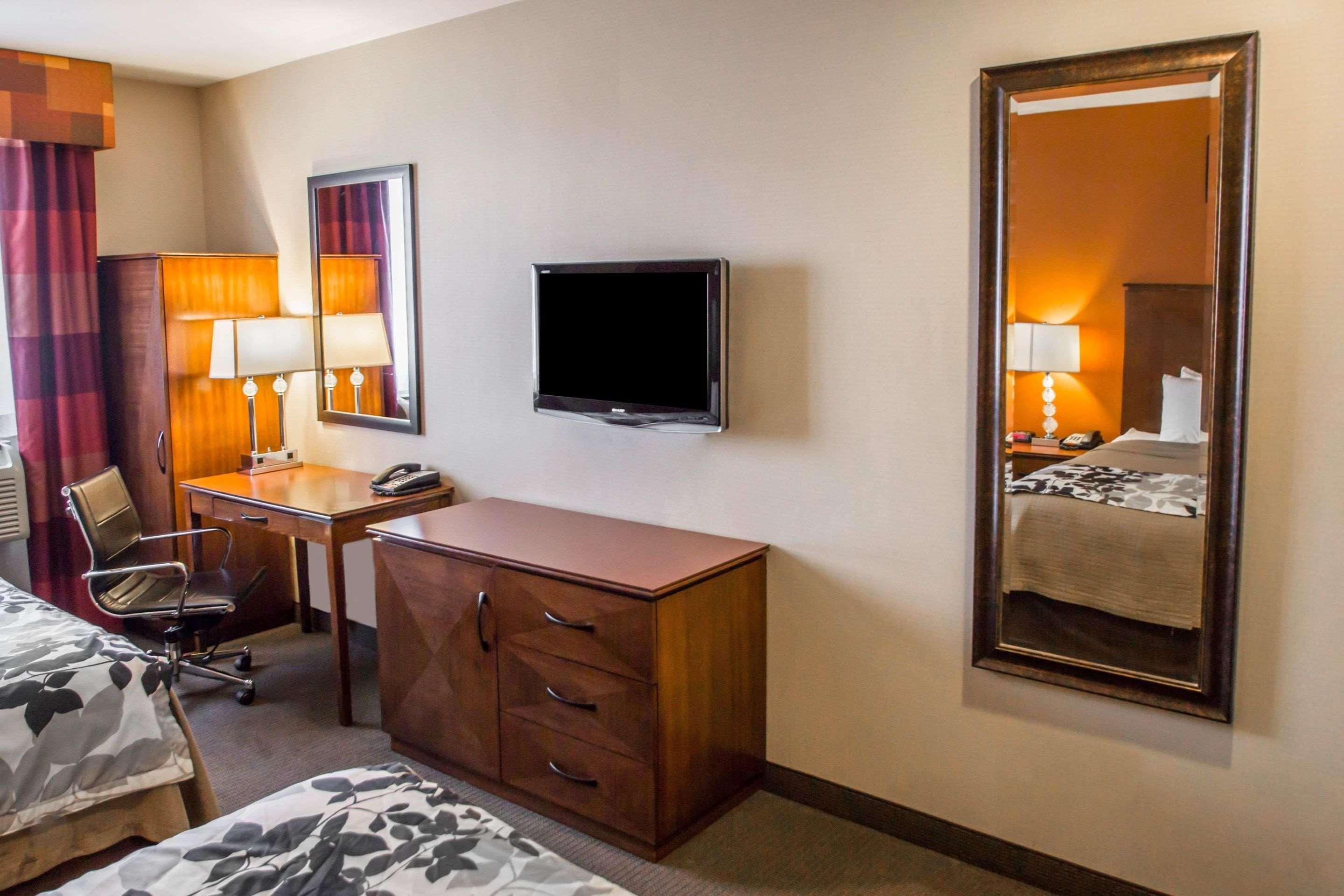 Sleep Long Island - Manhattan View Hotel New York