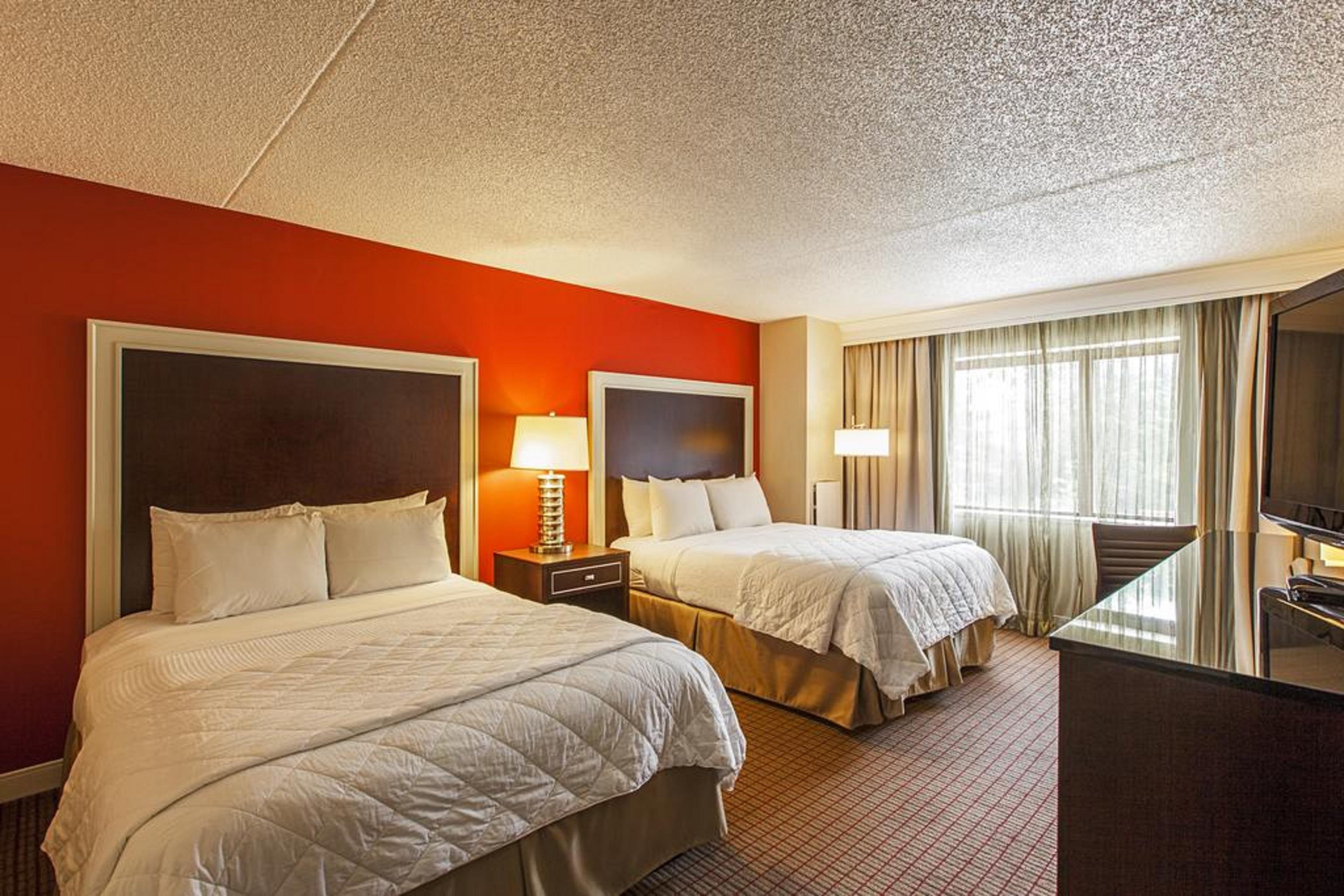 Doubletree By Hilton New York-laguardia