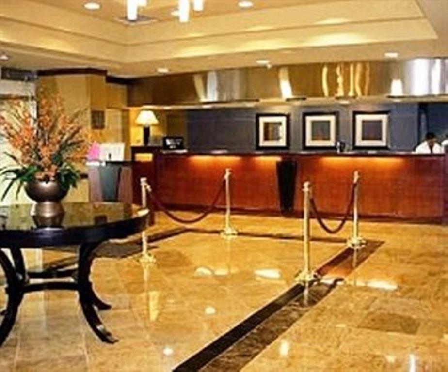 Doubletree By Hilton Jfk Airport 3*