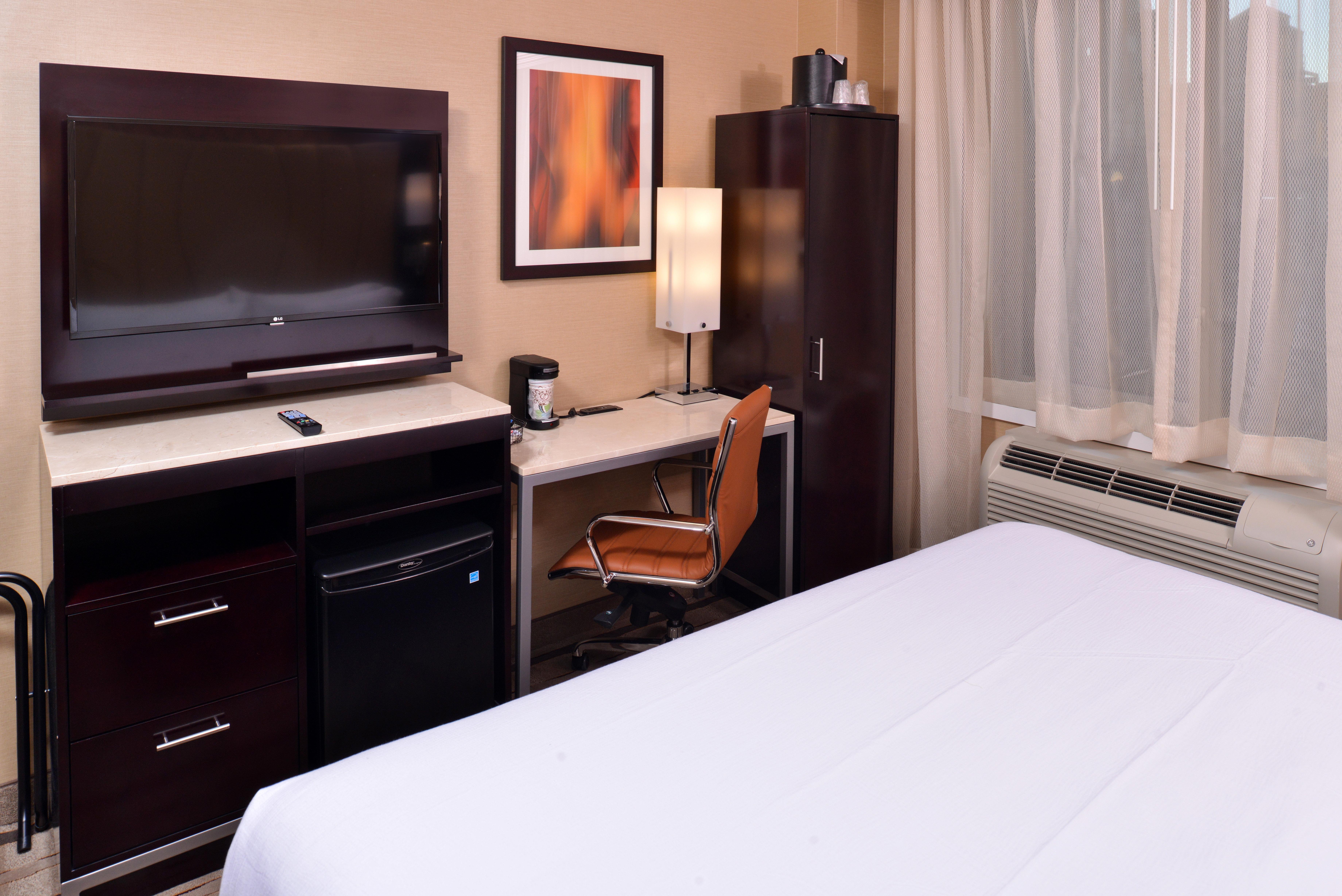 - Times Square By Ihg Hotel
