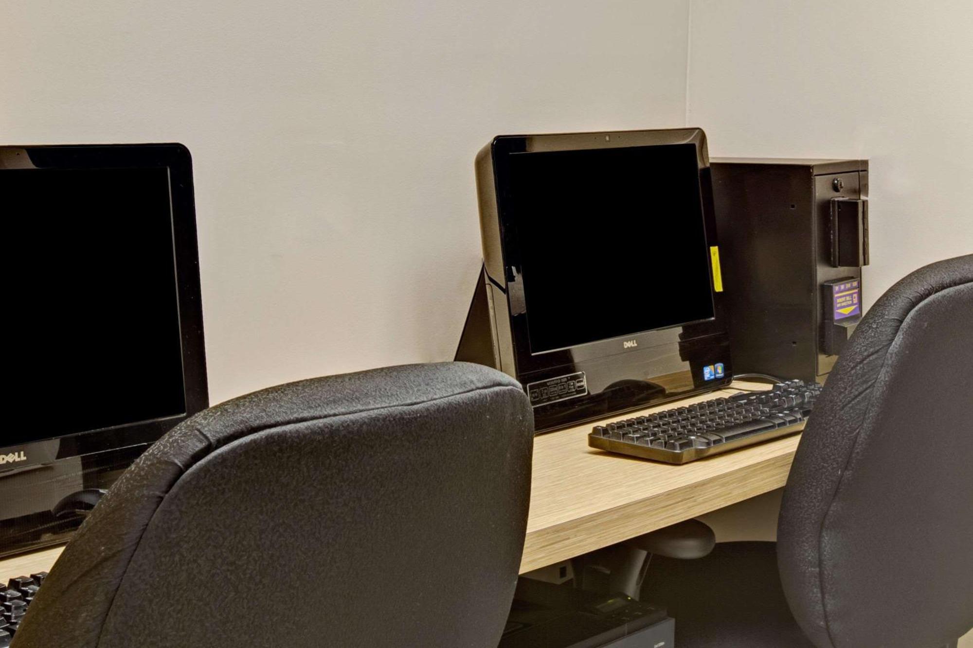 Ramada By Wyndham Staten Island