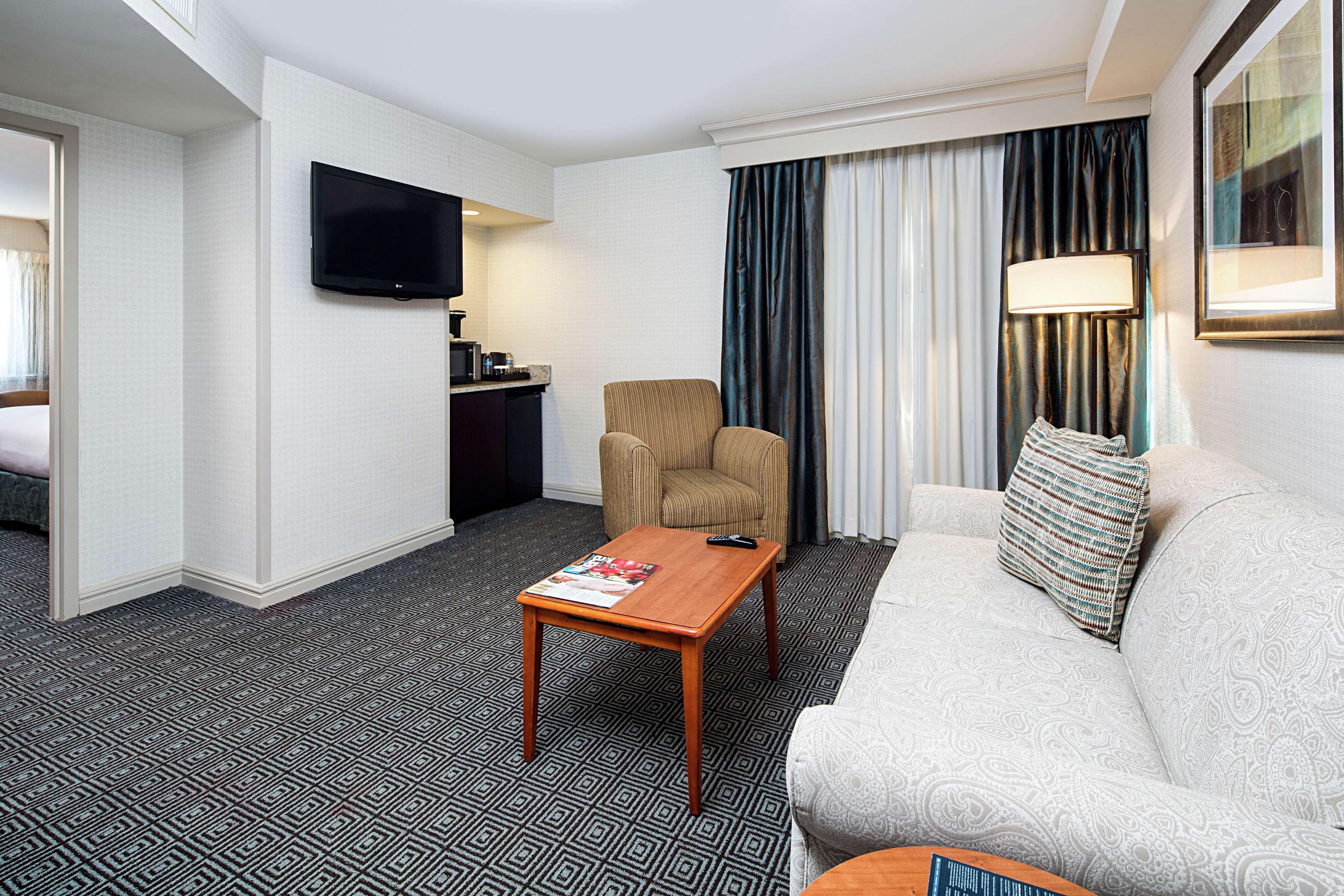 Hotel Hilton Jfk Airport 3*
