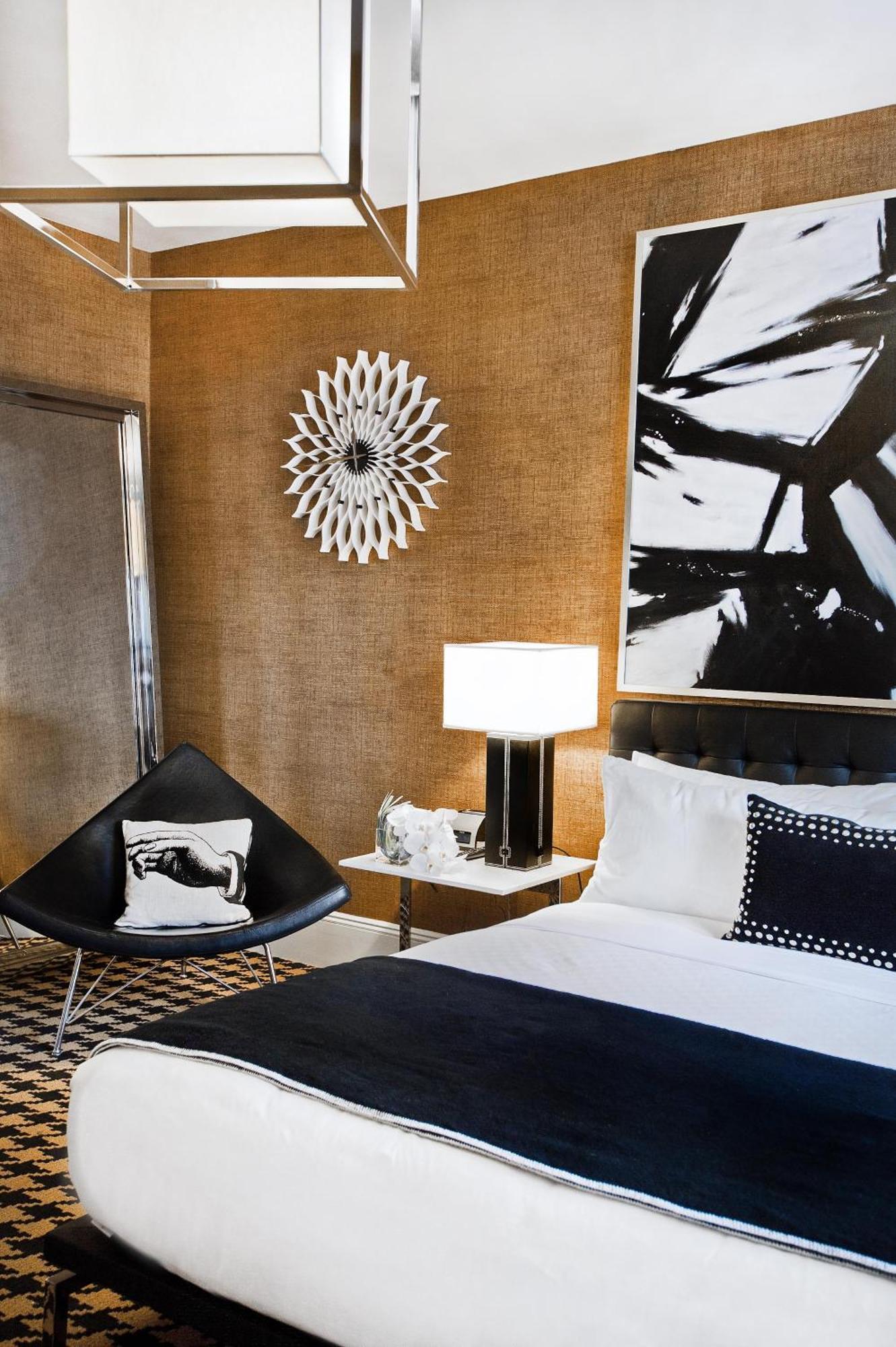 Ameritania At Times Square 4*