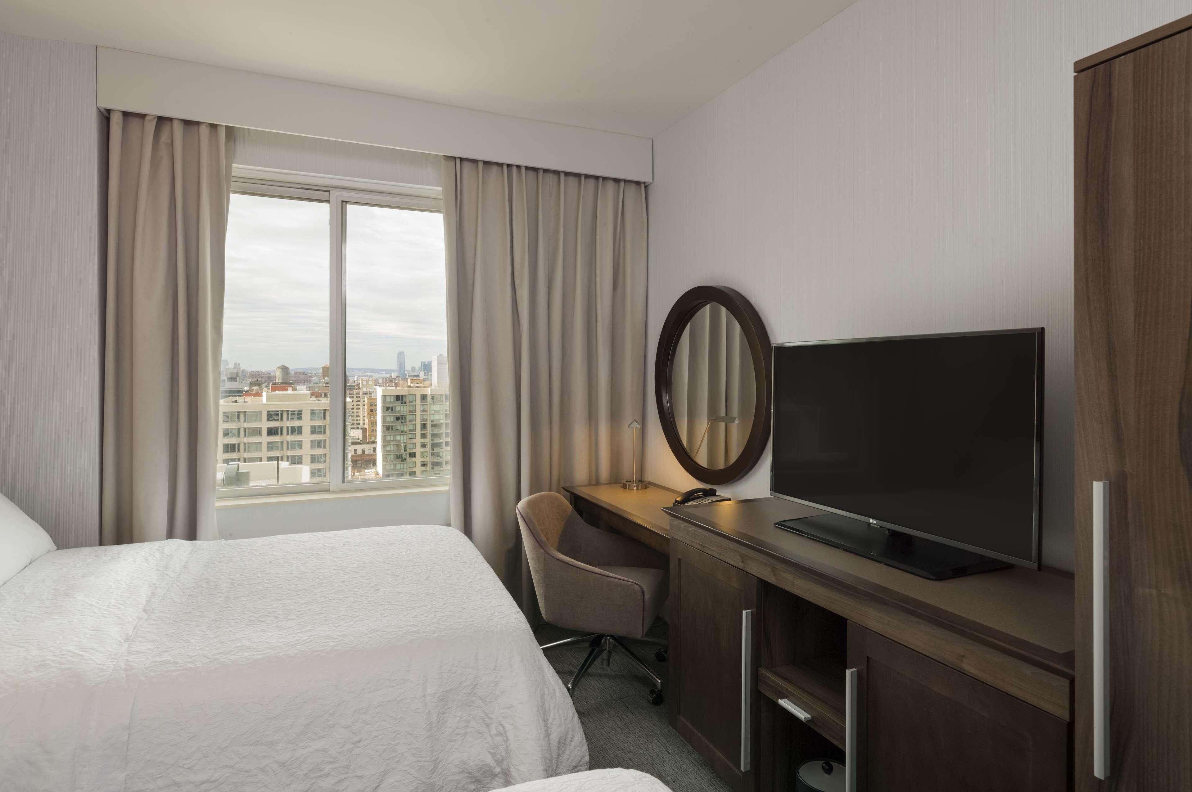 Hampton Manhattan - Times Square South Hotel