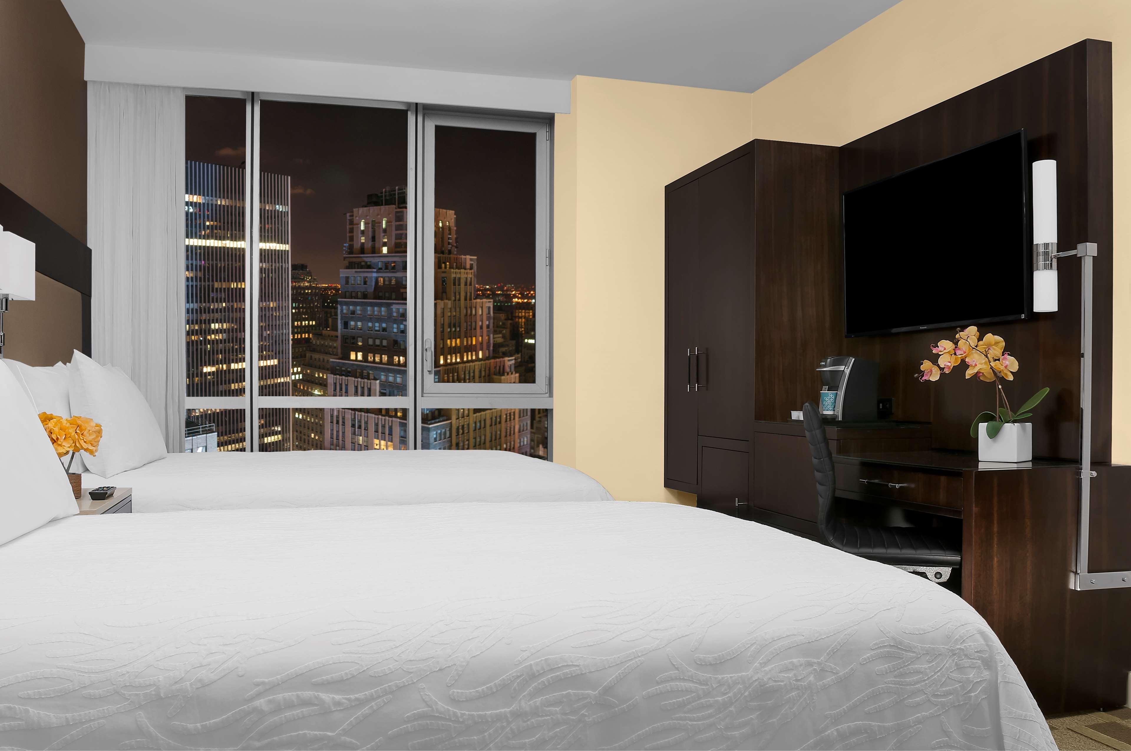 Hilton Garden New York/times Square 3*