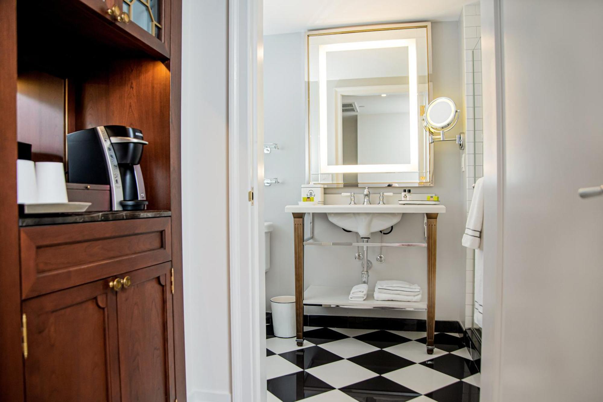 Intercontinental Barclay By Ihg 5*