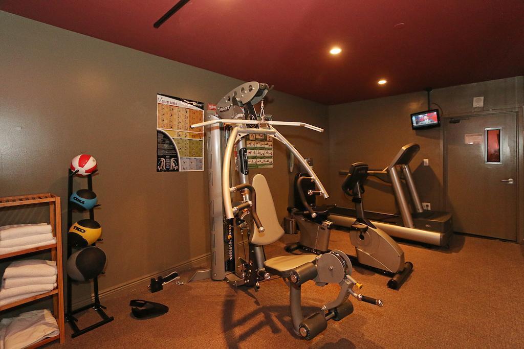 Hotel Vetiver / Manhattan Skyline 3*